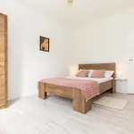 Two-bedroom In Apartmán Metković