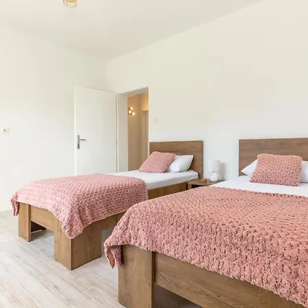 Apartment Beautiful In With Kitchen Metkovic
