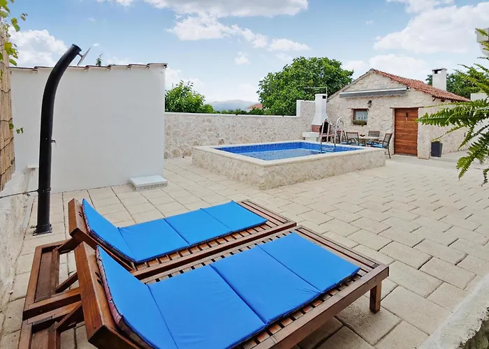 Two-bedroom In 公寓