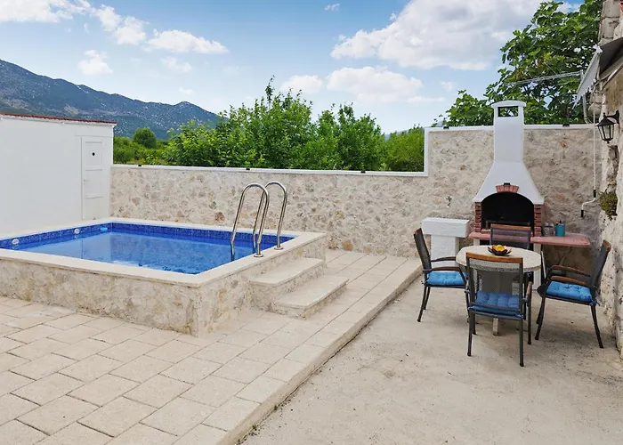 Two-bedroom In 公寓 *