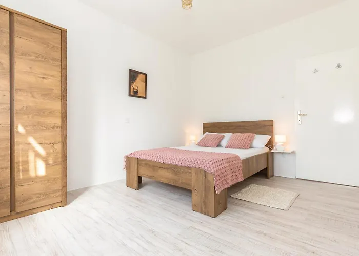 Two-bedroom In 公寓 Metković