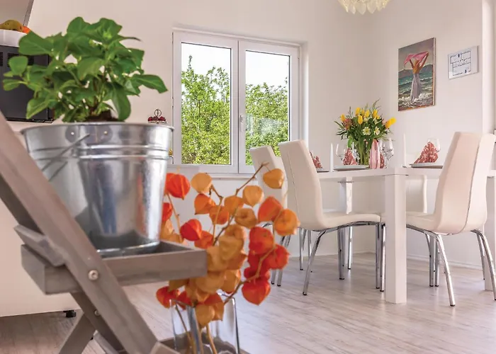 Two-bedroom In 公寓 *