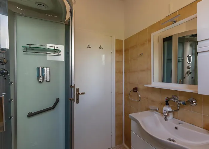 Two-bedroom In 公寓